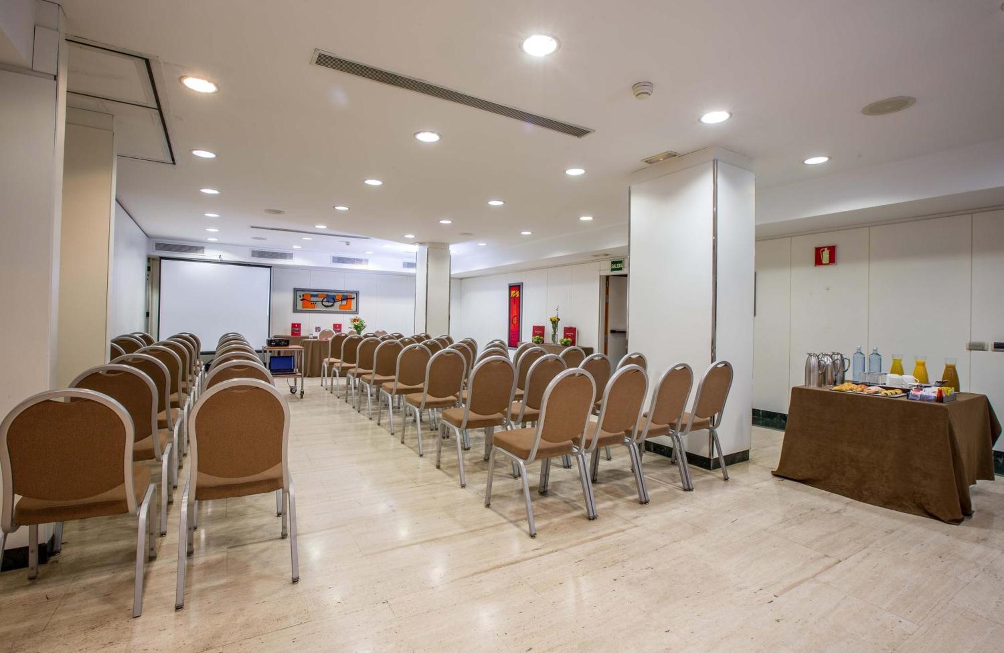 Leonardo Hotel Madrid City Center Exterior foto